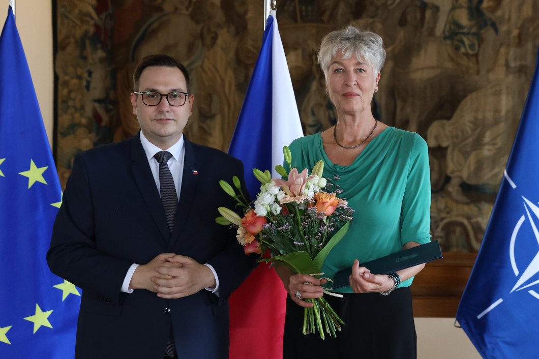 Ministr Lipavský se setkal s Alenkou Soukup, dárkyní londýnského dědictví po Janu... Ministr Lipavský se setkal s Alenkou Soukup, dárkyní londýnského dědictví po Janu...